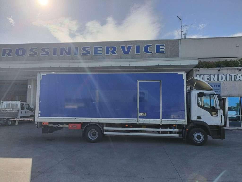 Iveco EUROCARGO 120E19P FURGONATO BOX PORTA LATERALE Foto 4