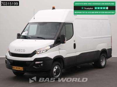 Iveco Daily 35C14 Dubbellucht L2H2 3,5t Trekhaak Airco Cruise Camera Euro6 L2 Airco Trekhaak Cruise contr vendida por BAS World B.V.