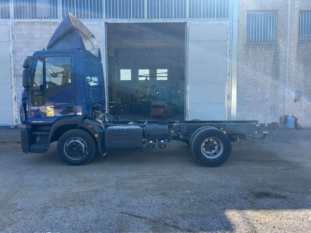 Iveco EUROCARGO CUBE 120-220 Foto 12