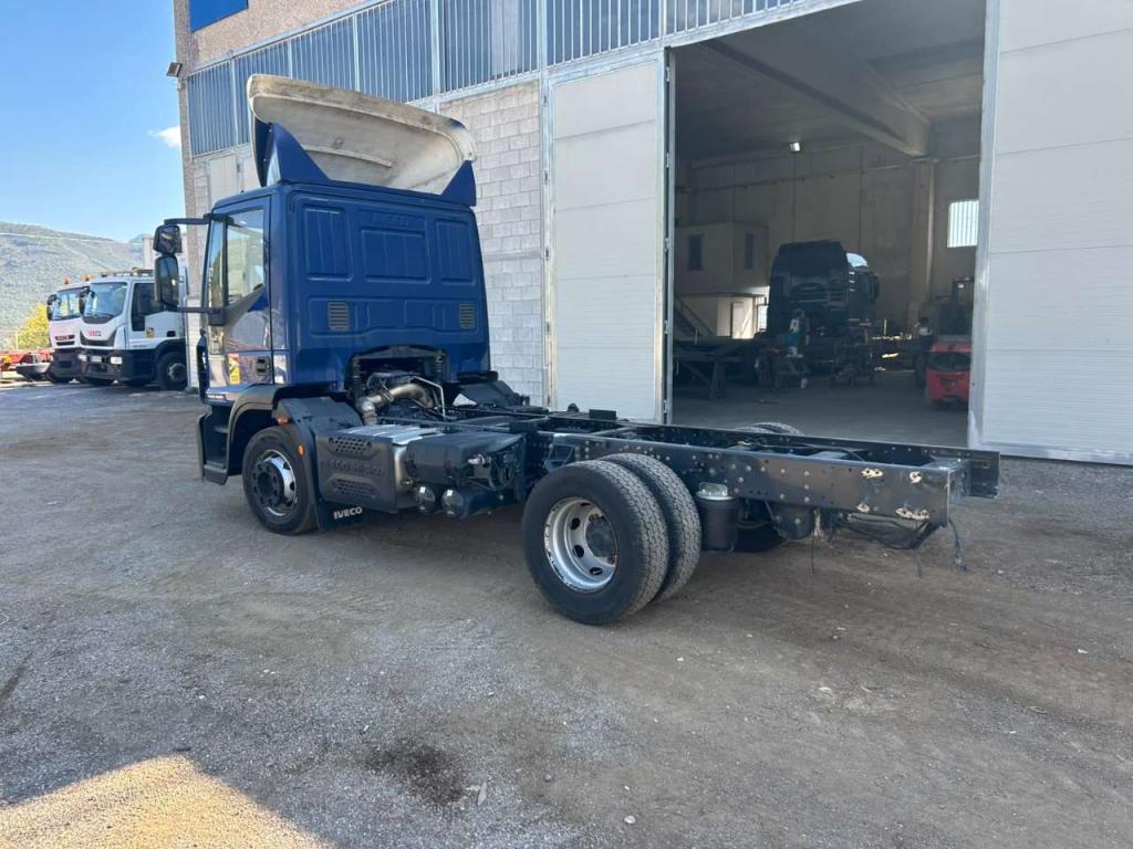 Iveco EUROCARGO CUBE 120-220 Foto 21