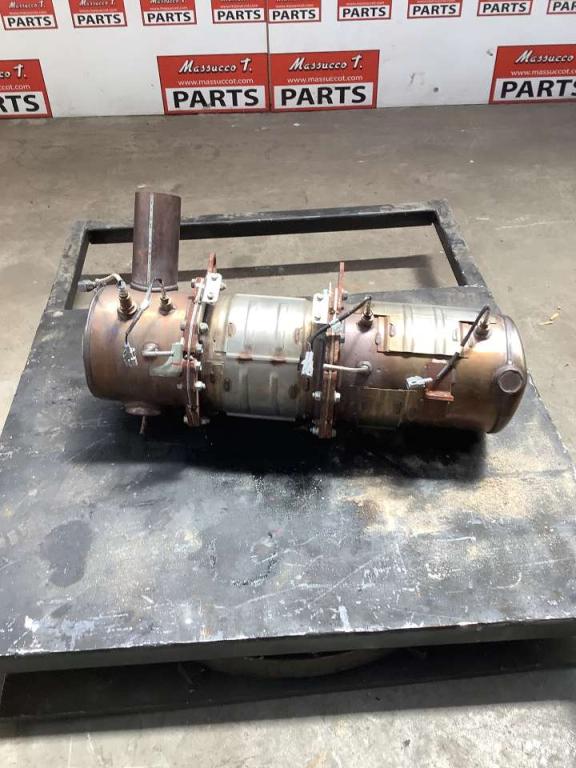 Mofle para Hitachi ZX135 US-7 Foto 3