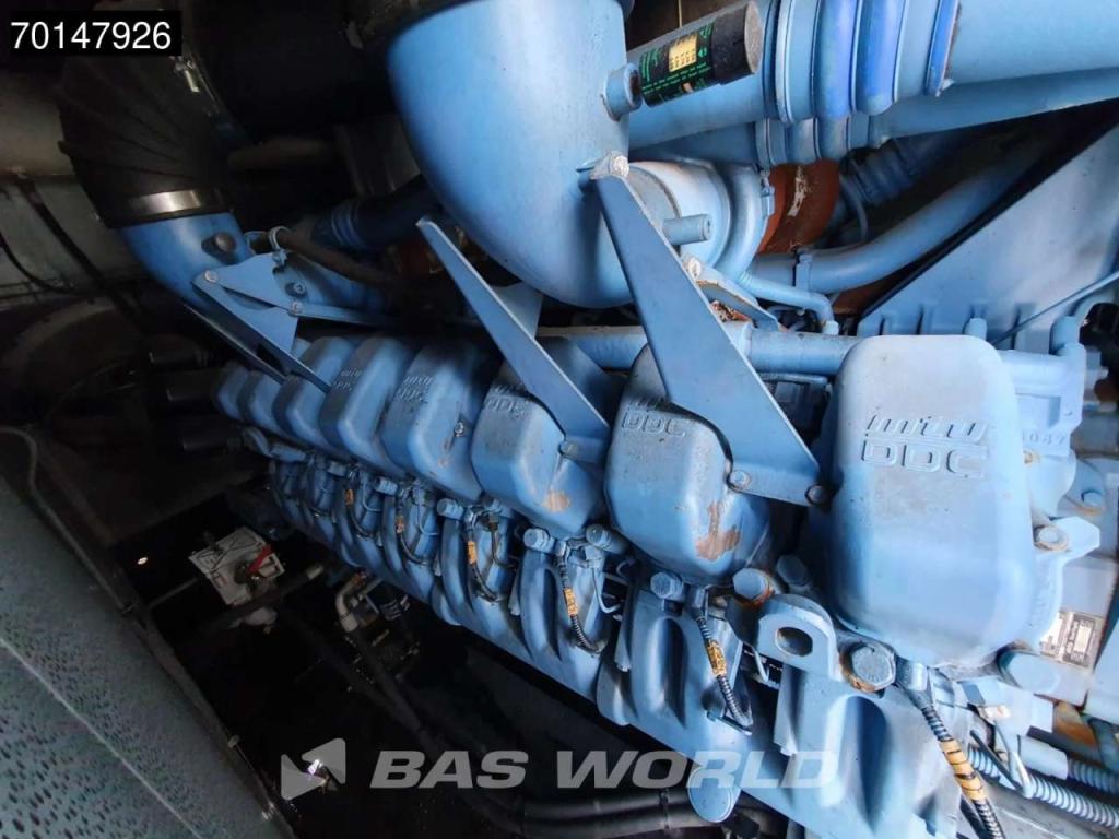 SDMO 51.2L70-4P 2600 KVA - ENGINE NEEDS REPAIR Foto 19