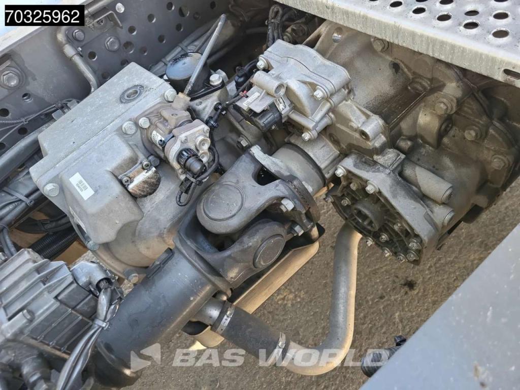Mercedes-Benz Actros 1845 4X2 BigSpace Retarder 2xTanks Standklima Foto 13