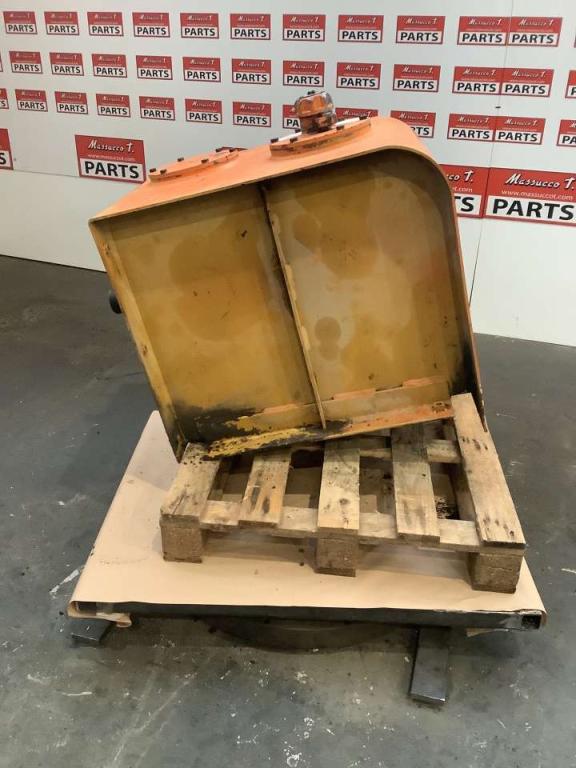 Depósito para aceite para Fiat Hitachi EX 235 Foto 3