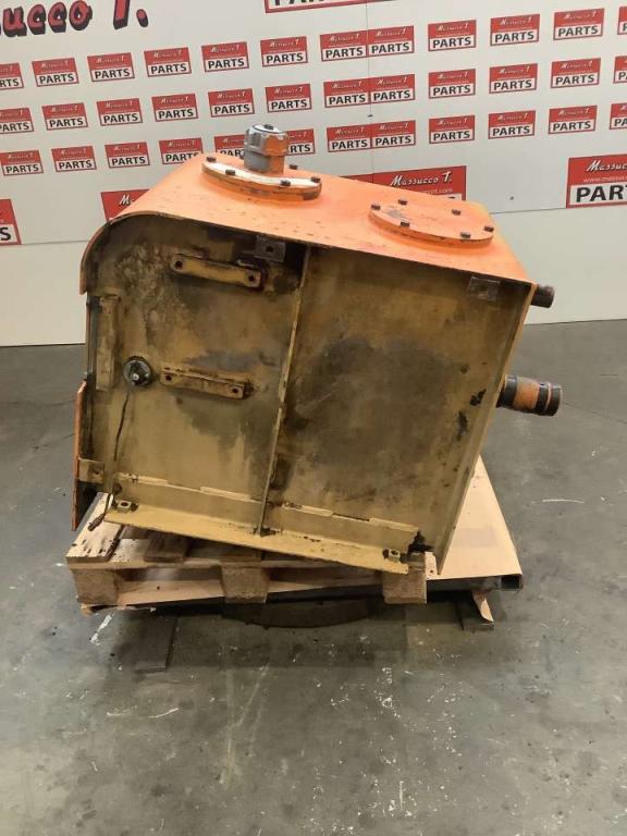 Depósito para aceite para Fiat Hitachi EX 235 Foto 5