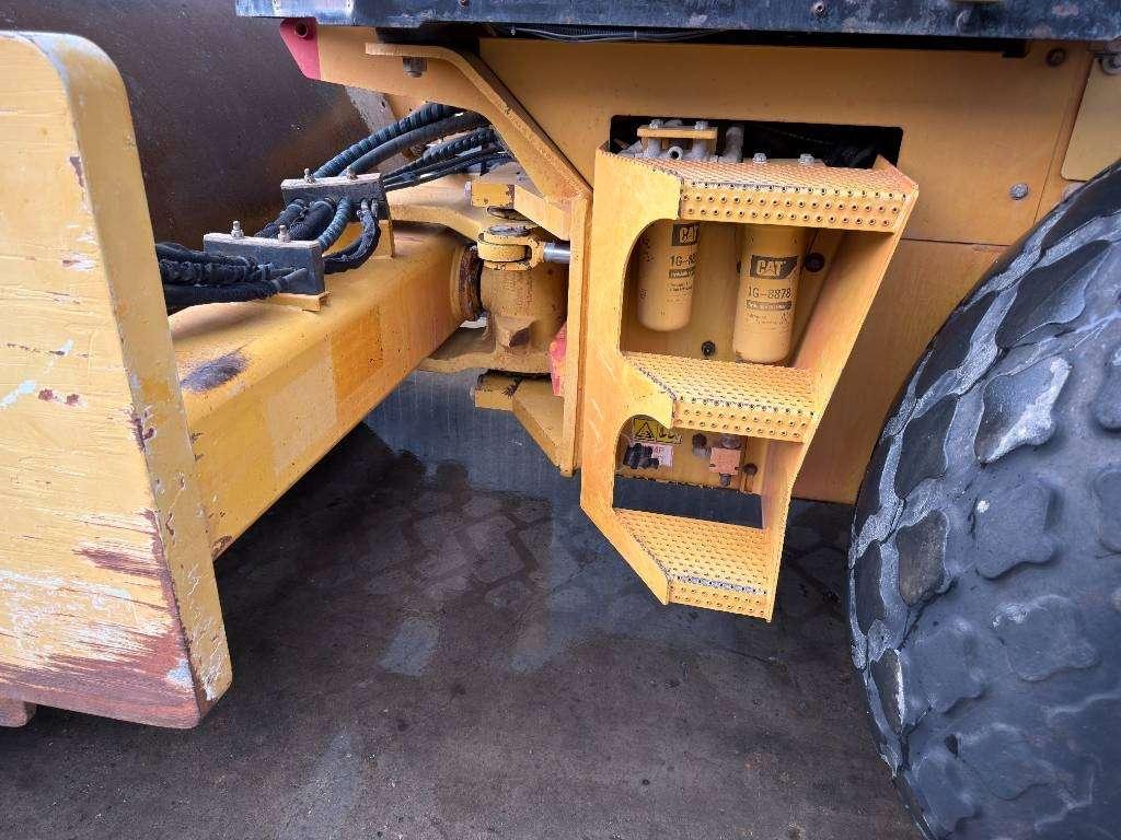 Caterpillar CS74 Foto 12