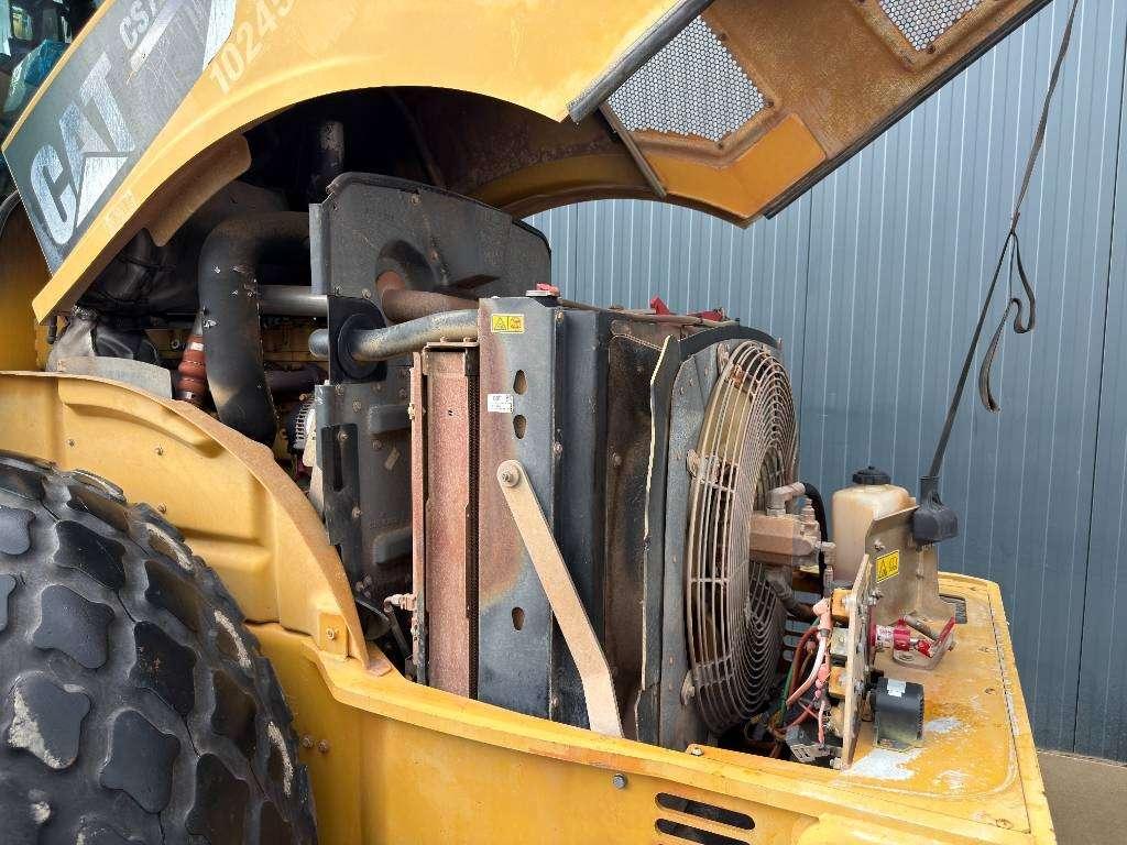 Caterpillar CS74 Foto 23