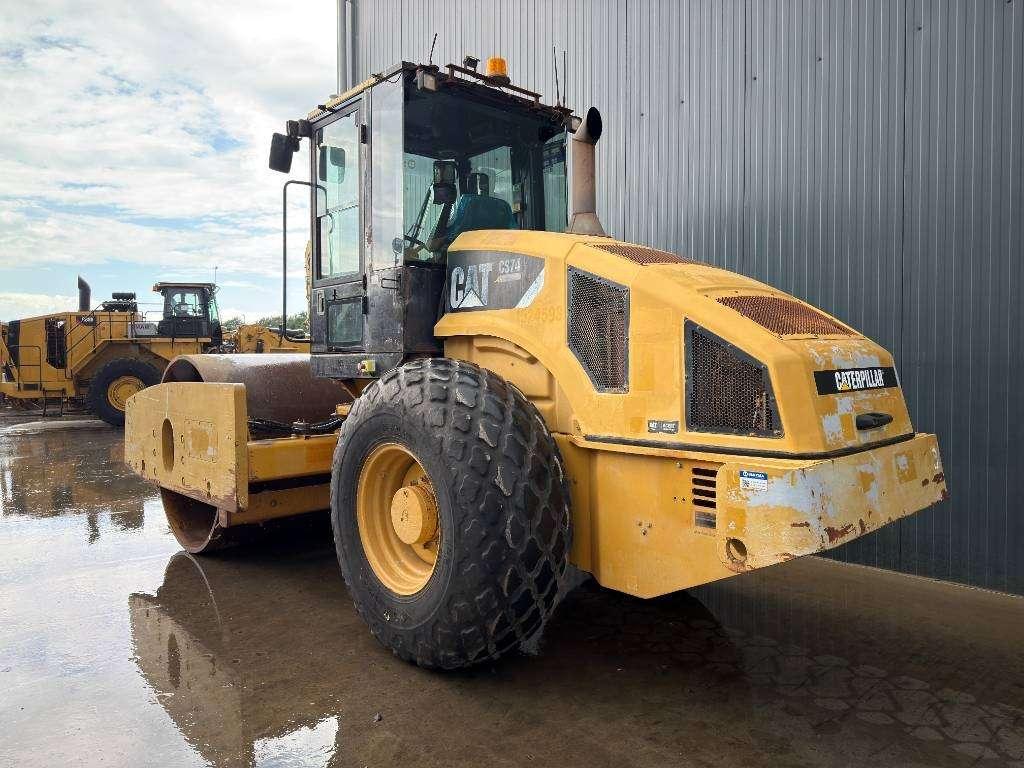 Caterpillar CS74 Foto 3