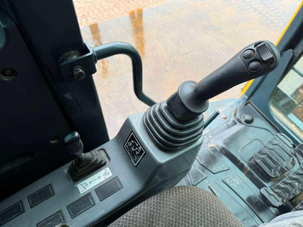 Hyundai HX235 LCR - Extra Bucket / Automatic Greasing Foto 13