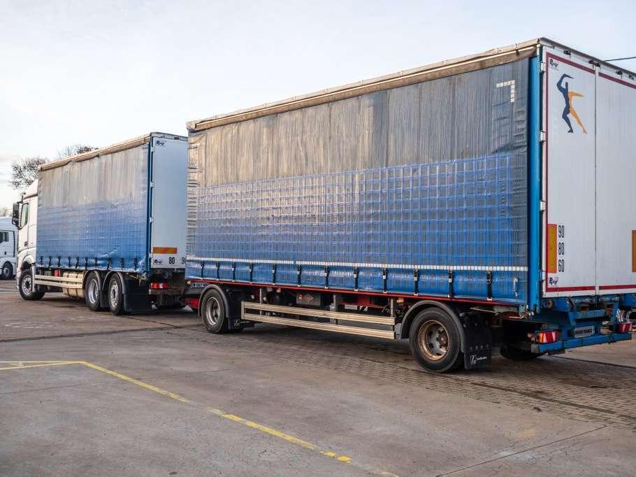 Mercedes-Benz ACTROS 2548-6x2+VOITH Foto 4