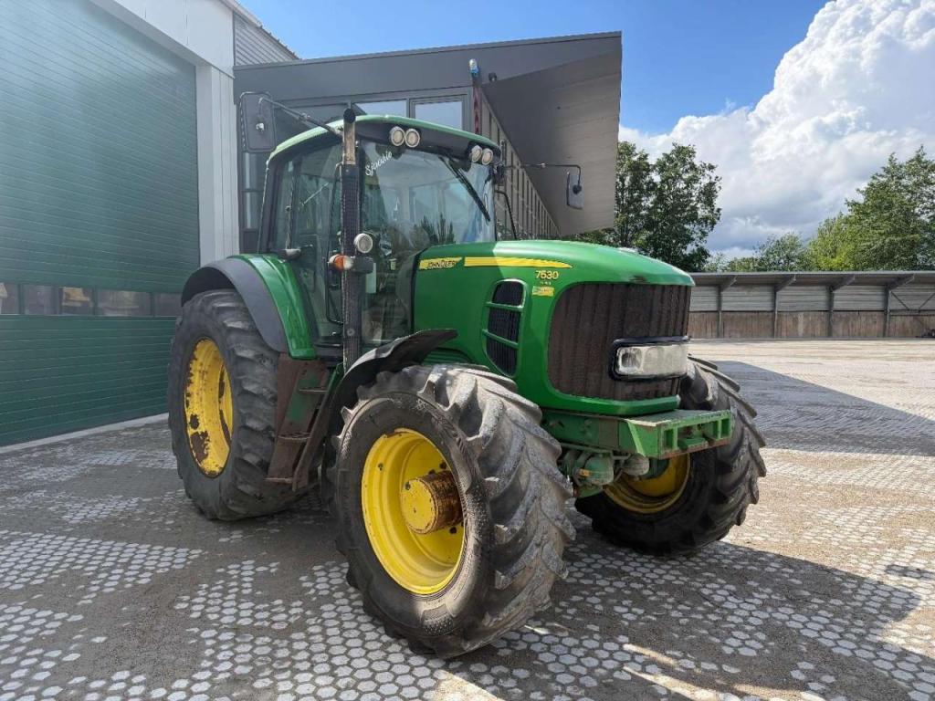 John Deere 7530 PowerQuad Foto 2