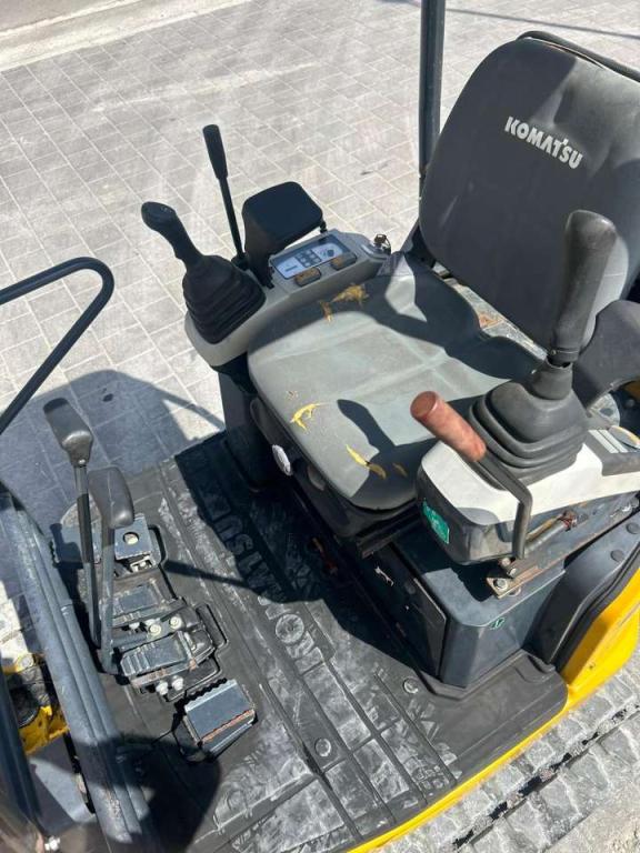 Komatsu PC16R-3HS Foto 5