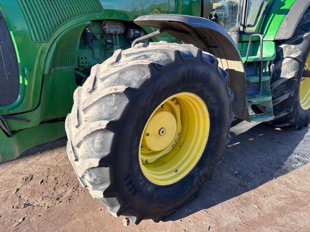 John Deere 8120 Powershift Foto 9