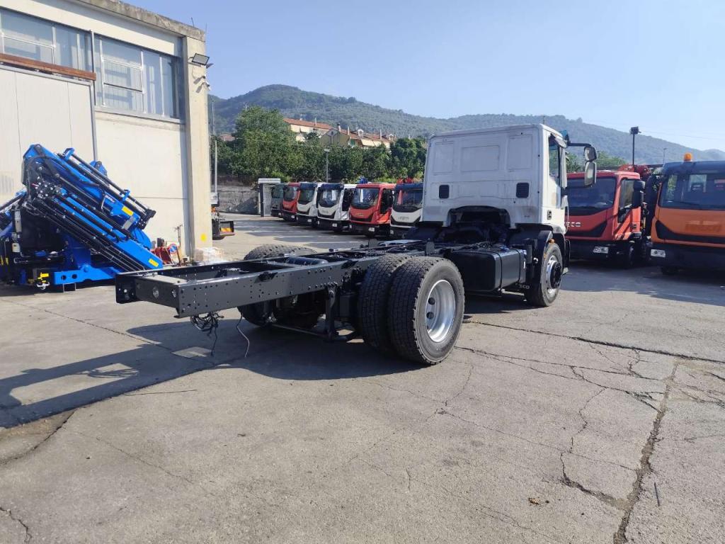 Iveco EUROCARGO 180E32 Foto 20
