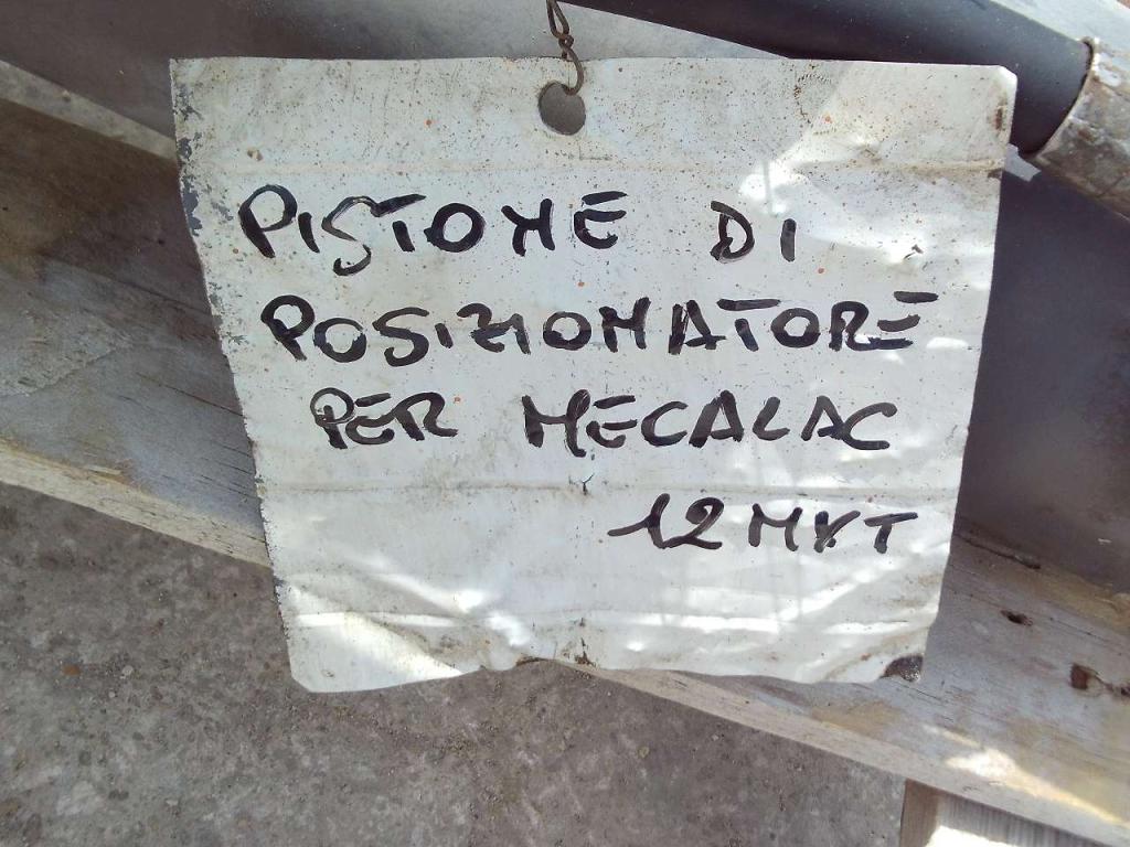 Piston posicionador para Mecalac 12MXT Foto 4