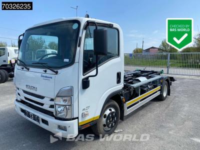 Isuzu M 27 4X2 Foto 1