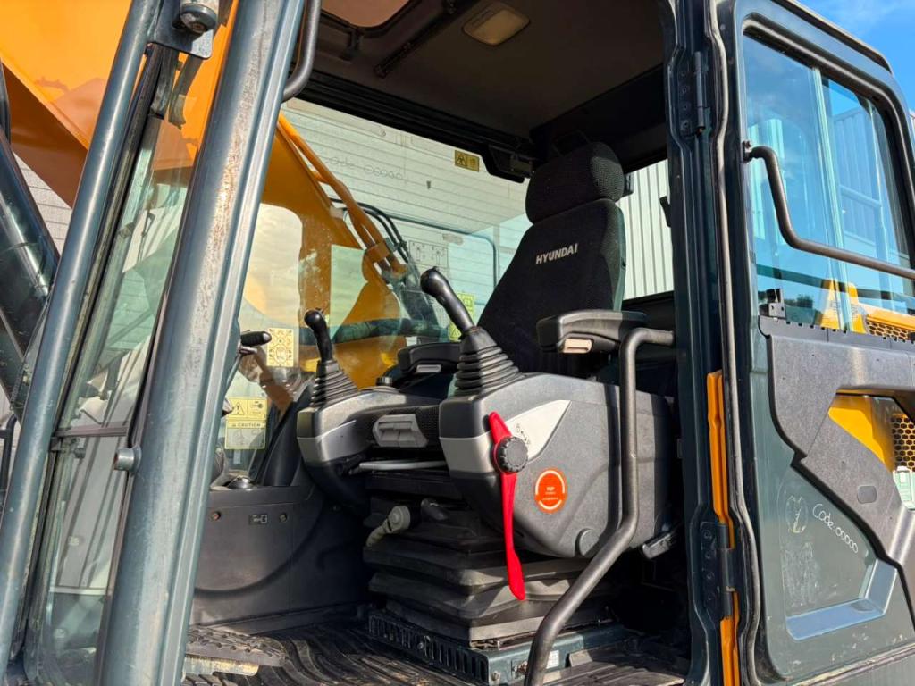 Hyundai HX330NL Foto 20