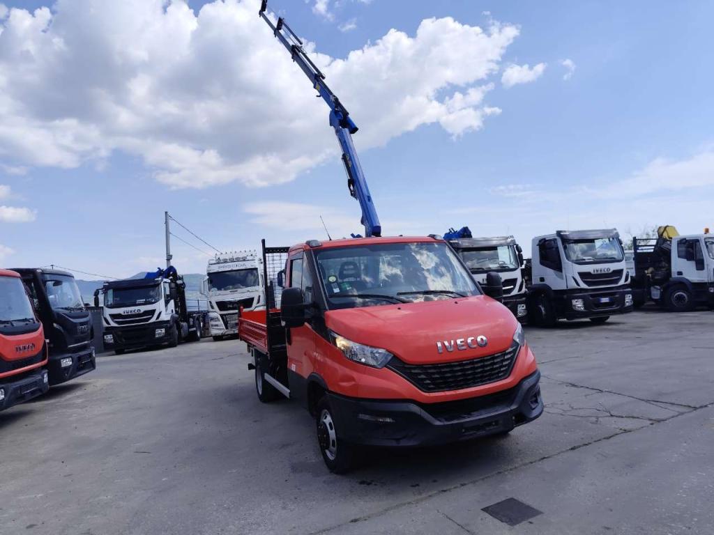 Iveco DAILY 35-120 Foto 16
