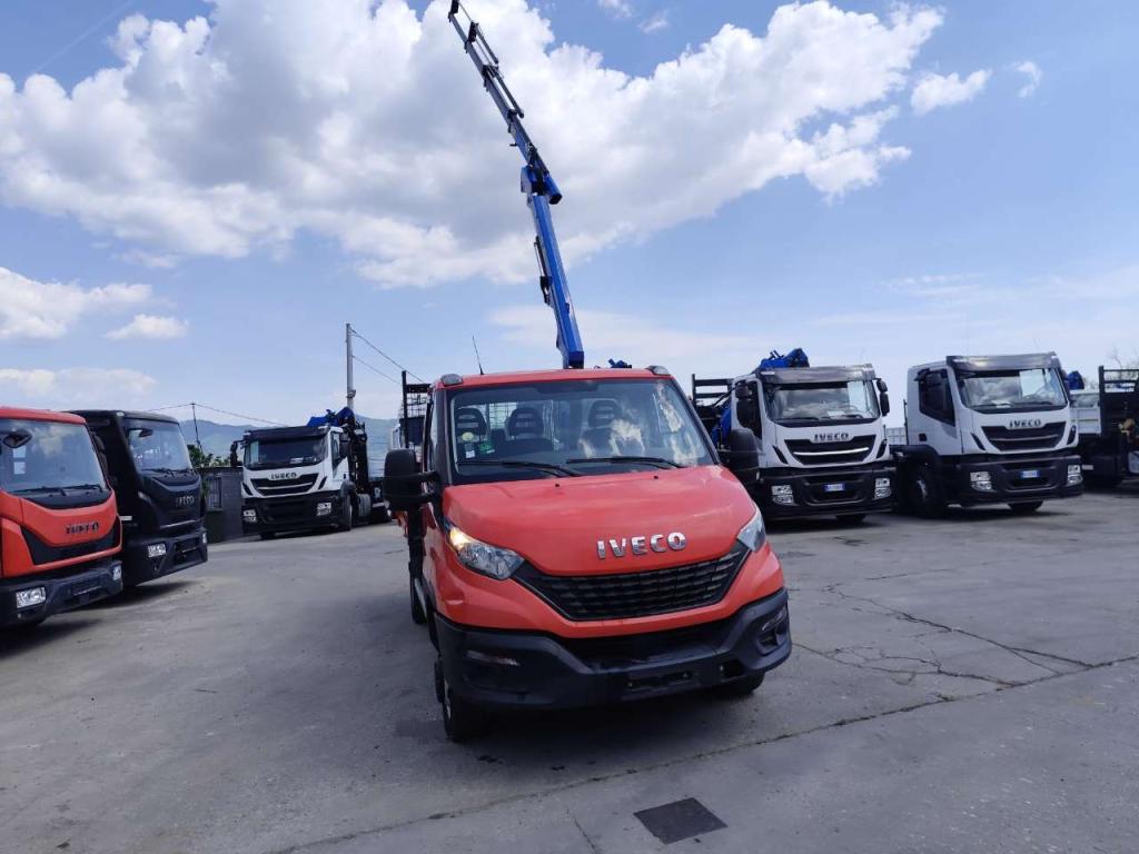 Iveco DAILY 35-120 Foto 17