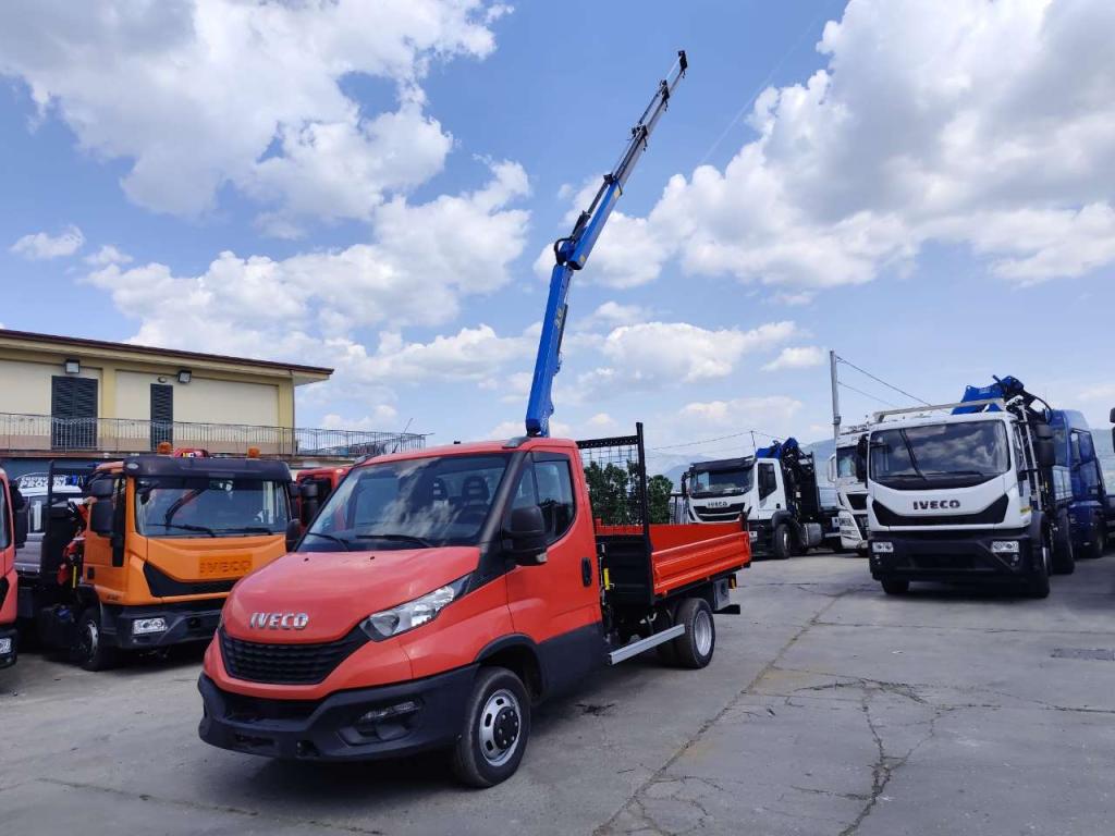 Iveco DAILY 35-120 Foto 21
