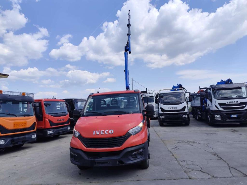 Iveco DAILY 35-120 Foto 24