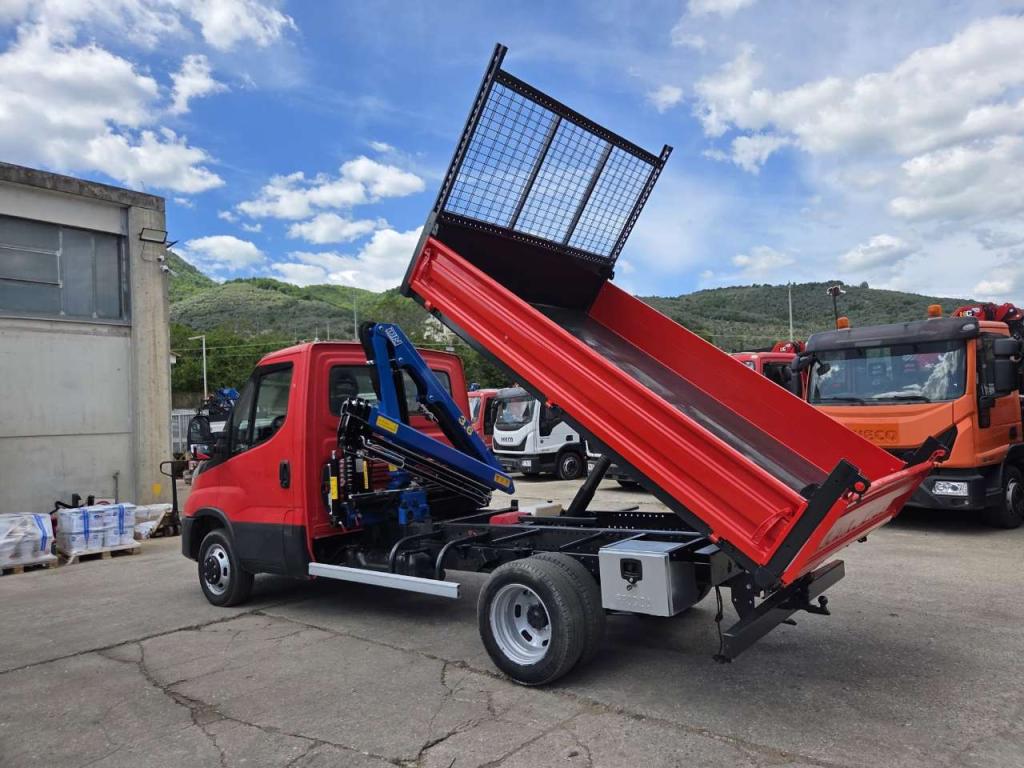 Iveco DAILY 35-120 Foto 27