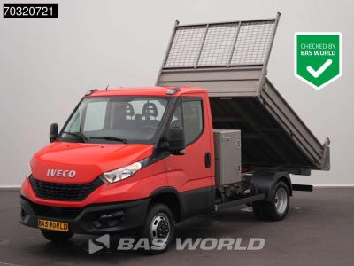 Iveco Daily 35C12 Kipper met Kist Dubbellucht 3,5t Trekhaak Airco Cruise Euro6 Tipper Benne Kieper A/C To vendida por BAS World B.V.