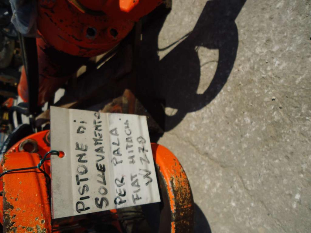 Cilndro de levantamiento para Fiat Kobelco W270 e Fiat Hitachi Foto 4