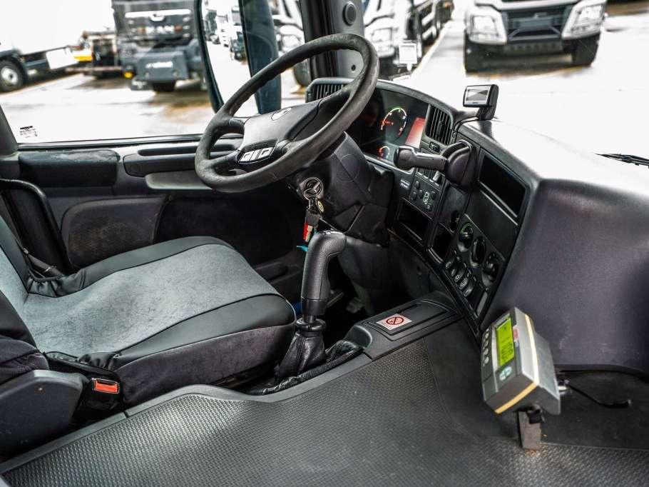Scania P380 Foto 11