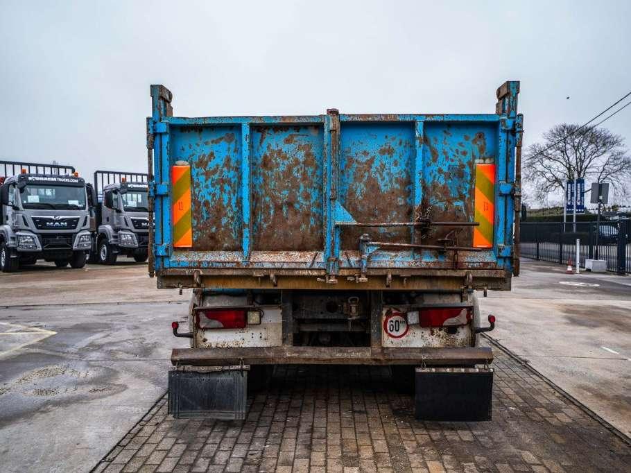 Scania P380 Foto 9