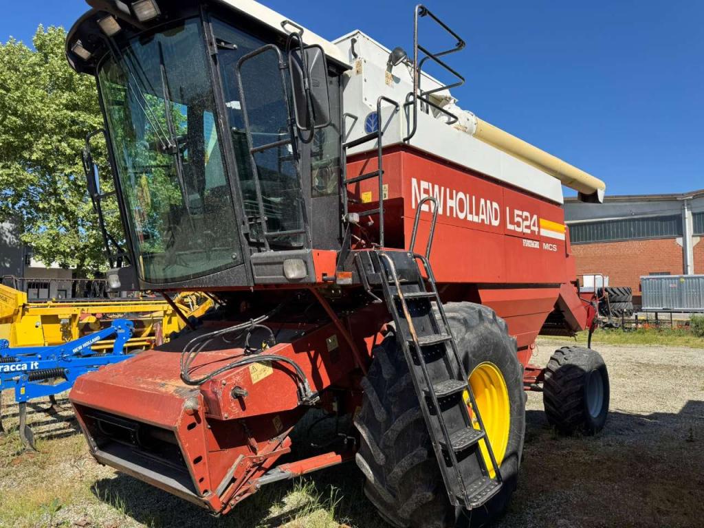 New Holland L524 Foto 4