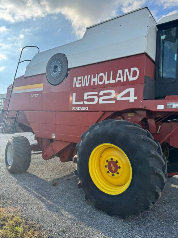 New Holland L524 Foto 5
