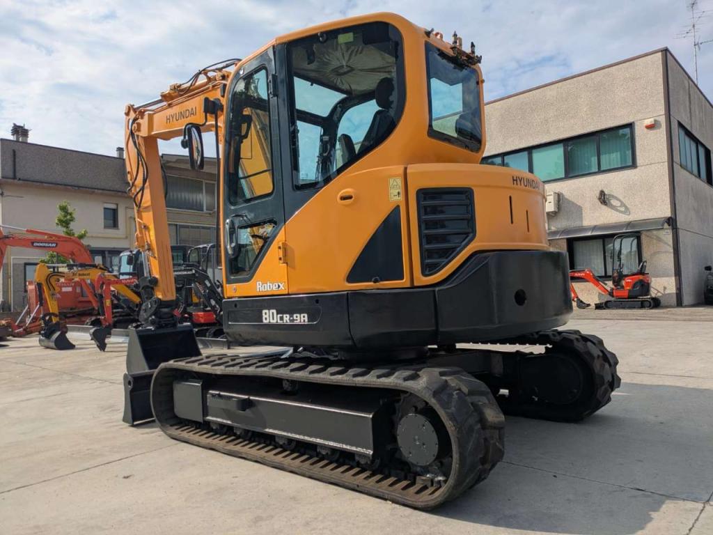 Hyundai R80CR9 Foto 2