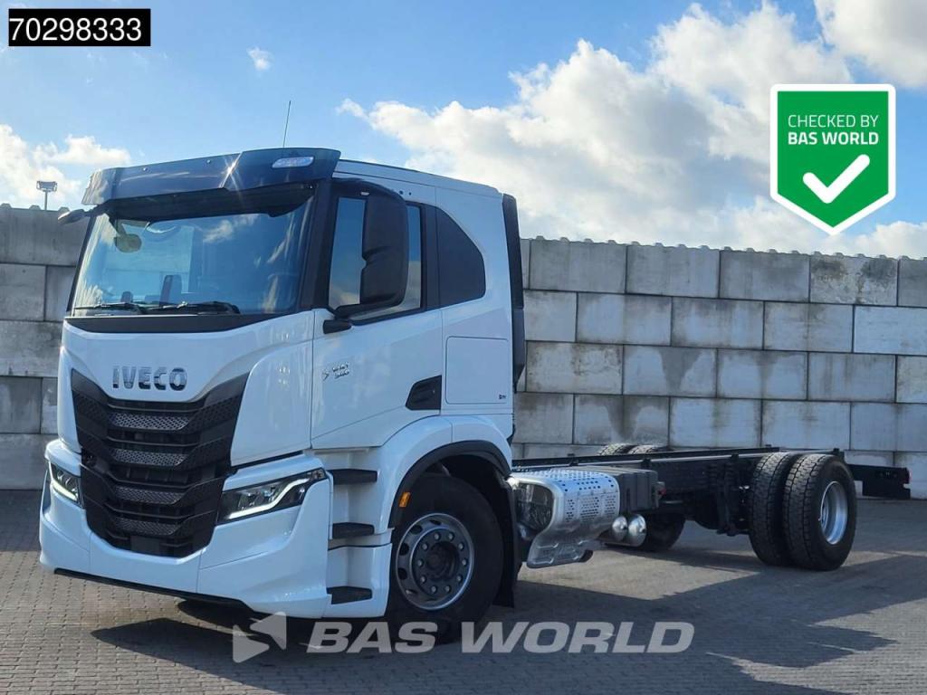 Iveco S-Way 340 4X2 NEW! Chassis Automatic Navi LED Euro 6 Foto 1