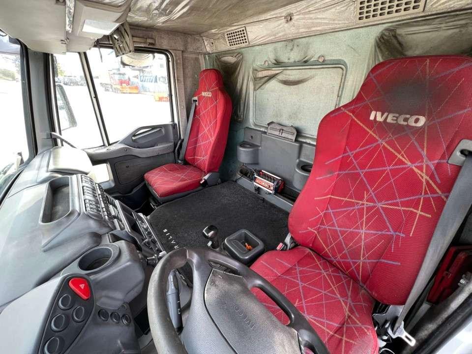 Iveco 350 6X2 Foto 7