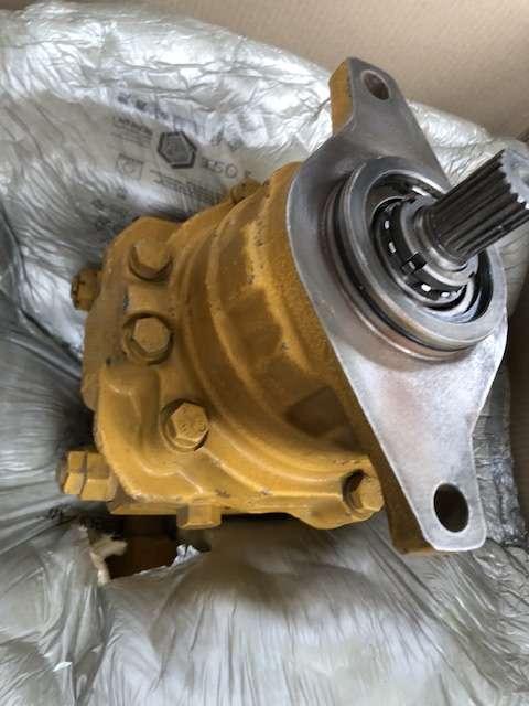 Komatsu Motor de giro para Komatsu PC180-3 Foto 2