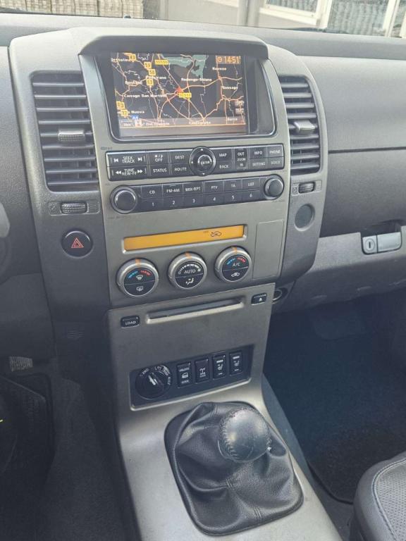 Nissan NAVARA Foto 11