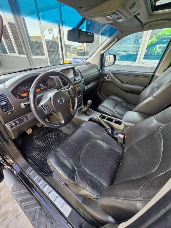 Nissan NAVARA Foto 13