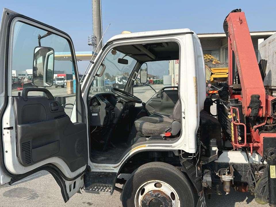 Isuzu NQR75 4X2 Foto 10