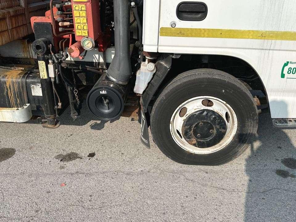 Isuzu NQR75 4X2 Foto 4