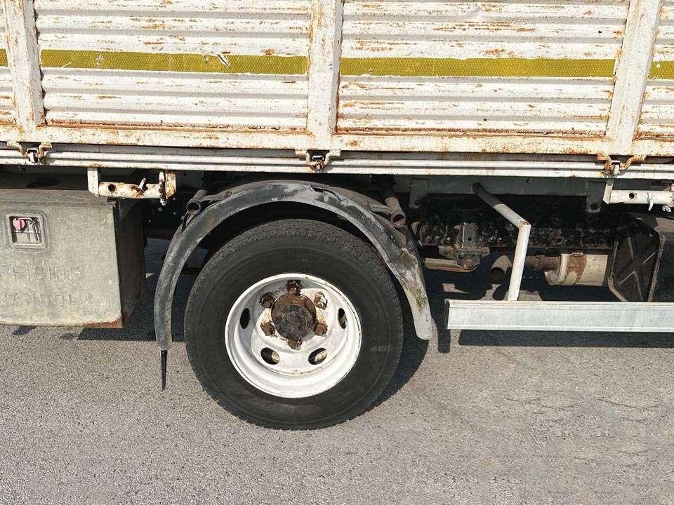 Isuzu NQR75 4X2 Foto 7