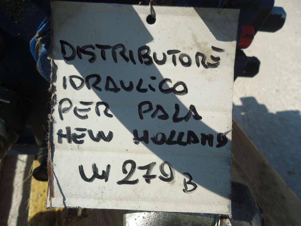 Distribuidor hidraulico para New Holland W270B Foto 5