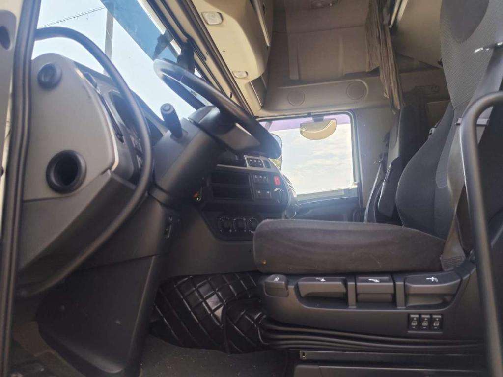Daf XF460 Foto 13