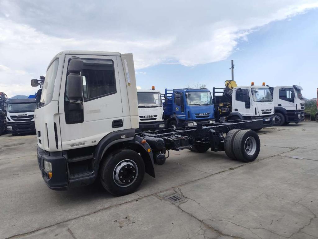 Iveco EUROCARGO 150E22P Foto 12