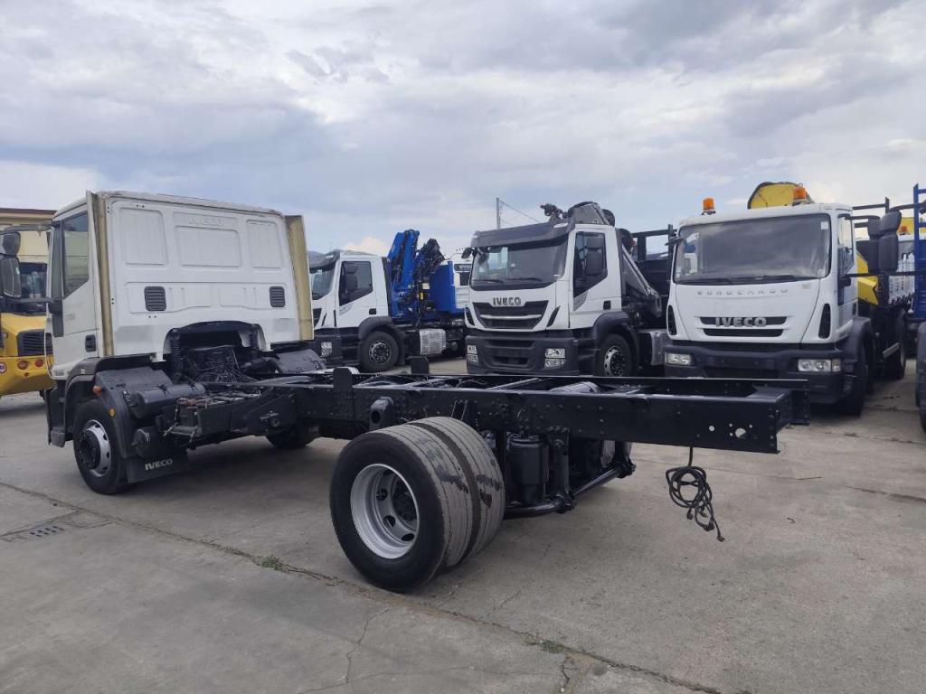 Iveco EUROCARGO 150E22P Foto 13
