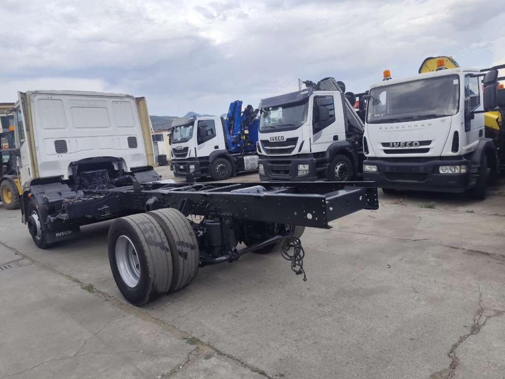 Iveco EUROCARGO 150E22P Foto 18
