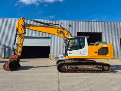 Liebherr 922LC Foto 1