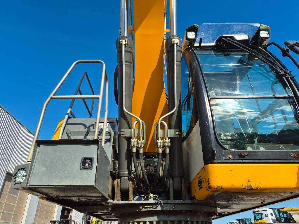 Liebherr 922LC Foto 23