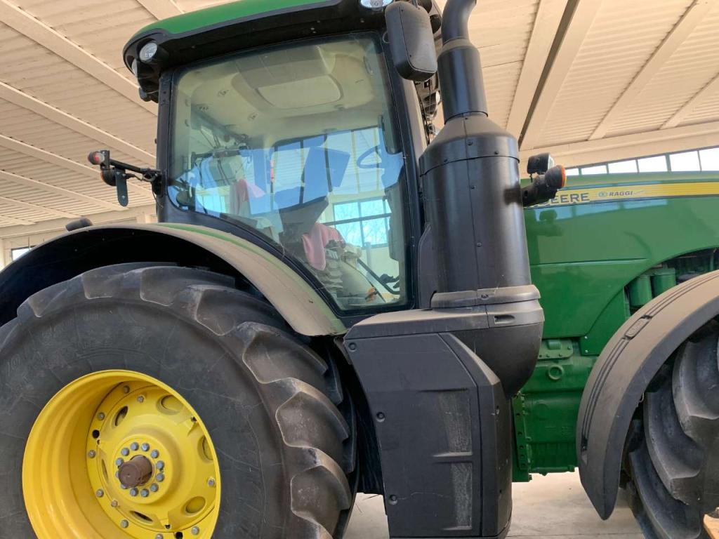 John Deere Trattore per lavori di campo 8320 R Foto 8
