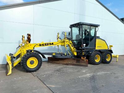HBM BG110T-5 -  Front Blade + Ripper / TRIMBLE AS400 vendida por Boss Machinery